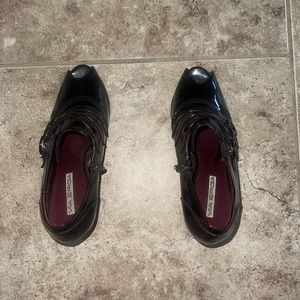 Via Spiga Size 8 1/2 Heels